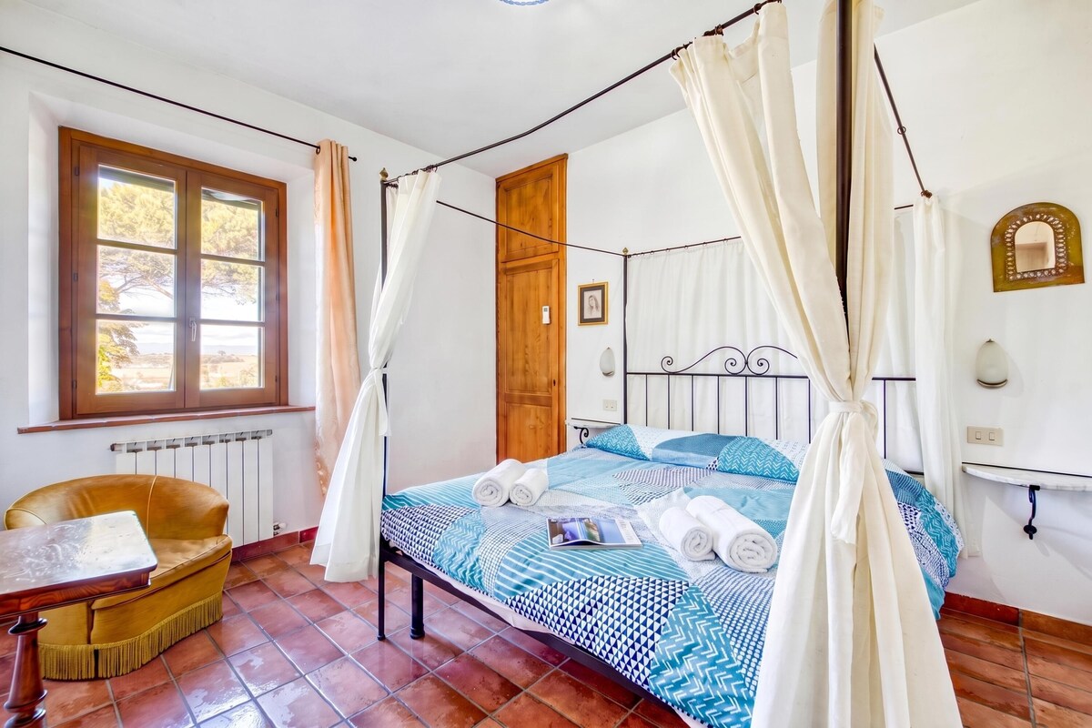 Familieleilighet, 2 soverom, peis, ved fjell (Apartment Olivo Shared Pool for 4 pax) | 2 soverom og wi-fi