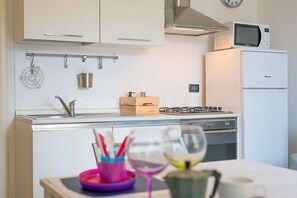 Private kitchen - Apartment Family Comfort I (Pietra Ligure)