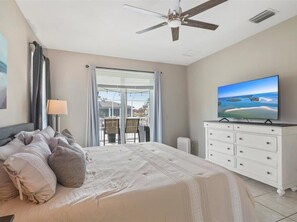 4 bedrooms, desk, iron/ironing board, WiFi