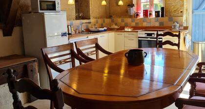 Magnificent typical Morvan house with swimming pool