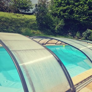 Outdoor pool, a heated pool - Magnificent typical Morvan house with swimming pool (Nuars)