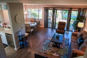 Televisión de pantalla plana y reproductor de DVD 