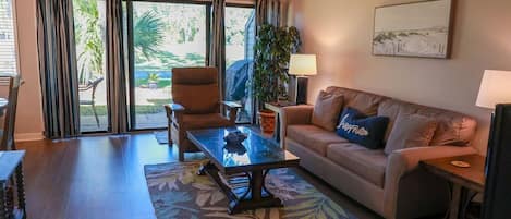 Flachbildfernseher, DVD-Player