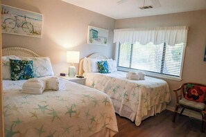 3 bedrooms, iron/ironing board, free WiFi, bed sheets - Golf views, easy access to the beach from 947 Inverness in Palmetto Dunes. (Hilton Head Island)