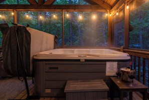 Interior - Peace on Birch*Hot Tub*ScreenPrch*Propane FP*Pet Friendly (Deep Gap)