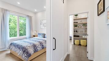 2 quartos, ferros/tábuas de passar roupa, Wi-Fi, roupa de cama