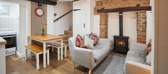 Host & Stay | Thimble Cottage