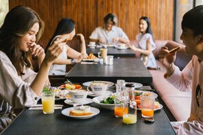 Daily cooked-to-order breakfast for a fee - Payaa Hotel (Pattaya)