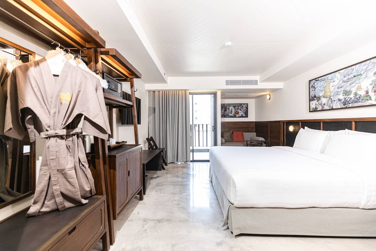 Deluxe Double Room | Premium bedding, minibar, in-room safe, desk