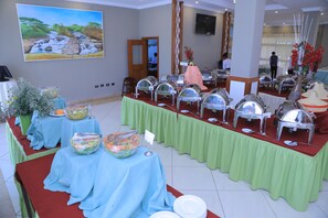 Desayuno buffet incluido todos los días