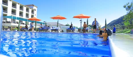 Piscine extérieure