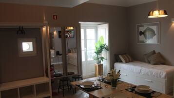 Exclusive Apartment, 1 Bedroom | In-room dining