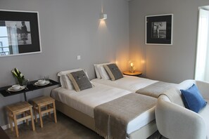 Basic Apartment, 1 Bedroom | 1 bedroom, individually decorated, individually furnished - Casa das Quatro Cabeças (Setubal)