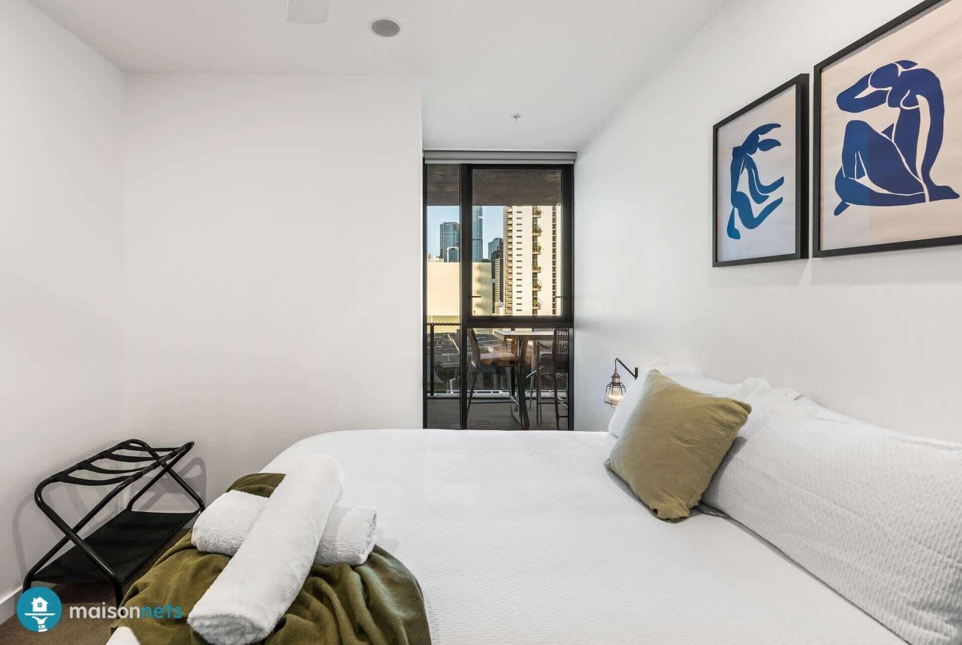 2 bedrooms, iron/ironing board, WiFi, bed sheets