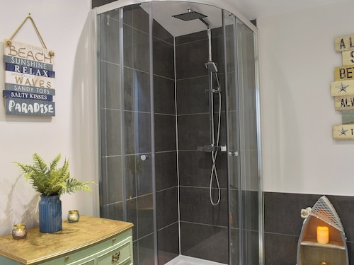 2 bedroom accommodation in Flamborough
