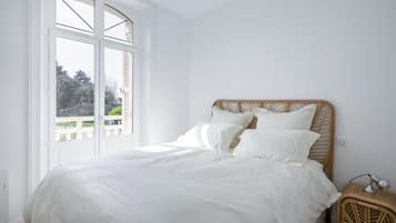 1 bedroom, WiFi (free), bed sheets