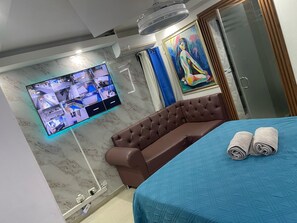 6 bedrooms, free WiFi