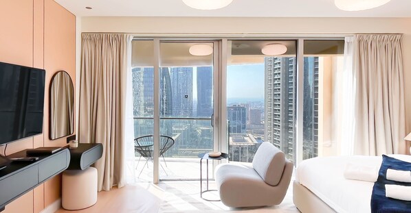 Desk, iron/ironing board, Internet, bed sheets - Dubai Mall Kempinski Studio with Burj Khalifa View (Dubai)