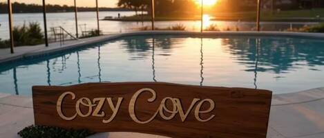 室外泳池、暖水池