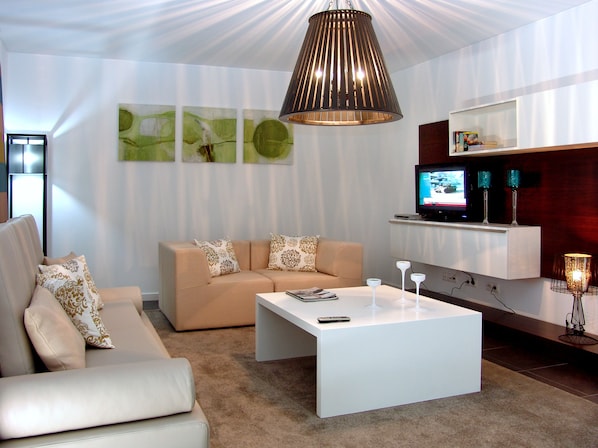 Smart TV, books