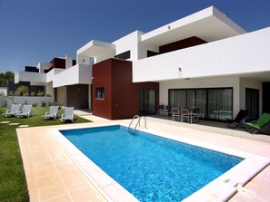 Piscine extérieure, piscine chauffée