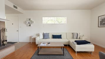 Smart-TV, peis og kontorer