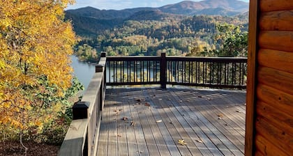 Watauga Lake & Mtn Views - Hot Tub & Dock on the lake