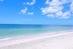 Beach nearby, sun-loungers, beach towels