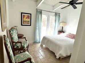 2 makuuhuonetta, silitysrauta/-lauta, Wi-Fi, vuodevaatteet