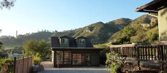 30% OFF! Malibu Serene Cottage w/King Bed • Beach View • BBQ