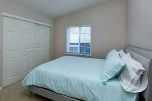 4 bedrooms, travel cot, free WiFi, bed sheets