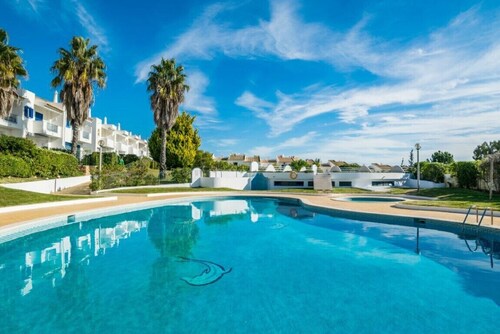 600m de la playa Apartamento en condominio cerrado entre Oura y Albufeira
