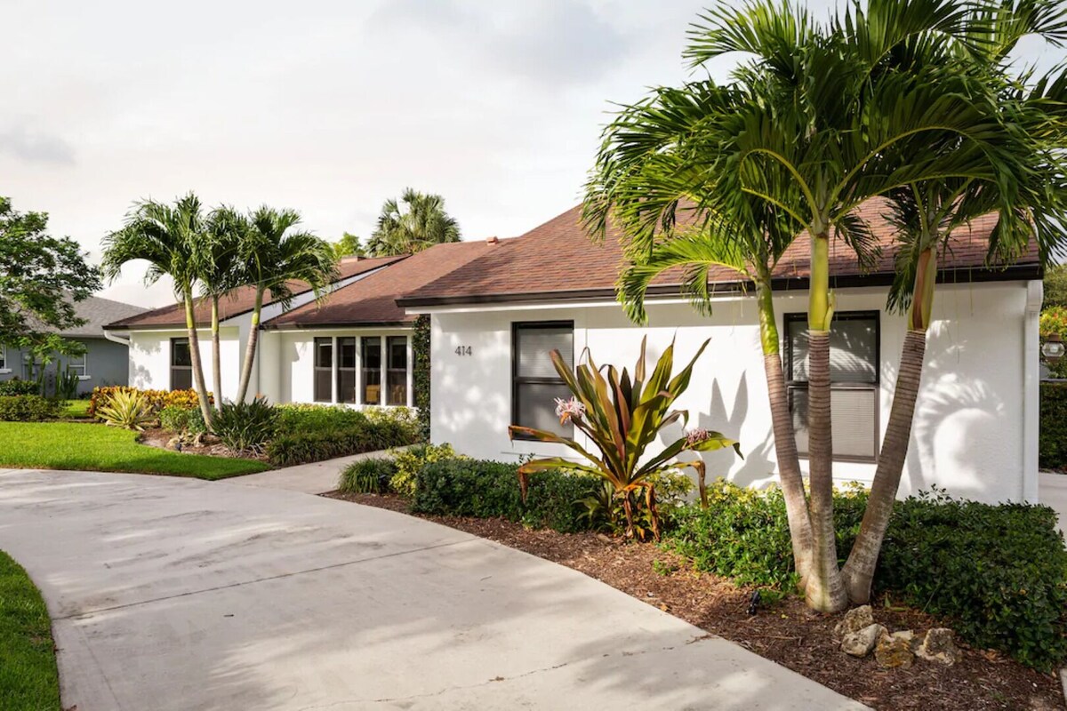 Photo 22 of NEW - Close to MERCATO & BEACH Designer Pool Home on Estate Lot! 3+bedrooms!