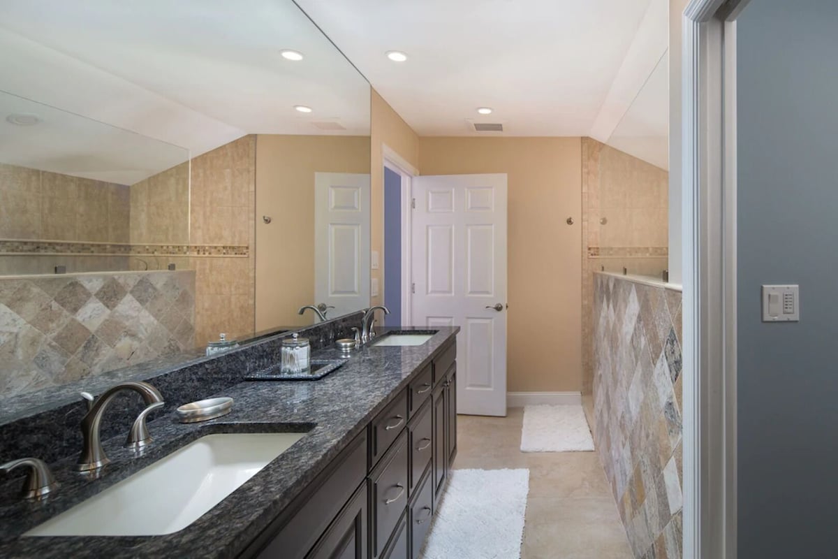 Photo 13 of NEW - Close to MERCATO & BEACH Designer Pool Home on Estate Lot! 3+bedrooms!