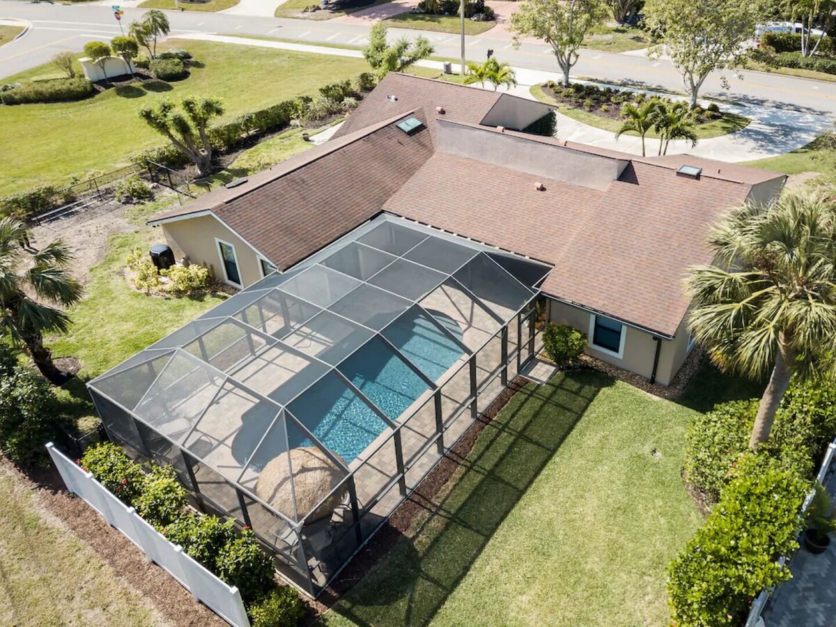 Photo 27 of NEW - Close to MERCATO & BEACH Designer Pool Home on Estate Lot! 3+bedrooms!