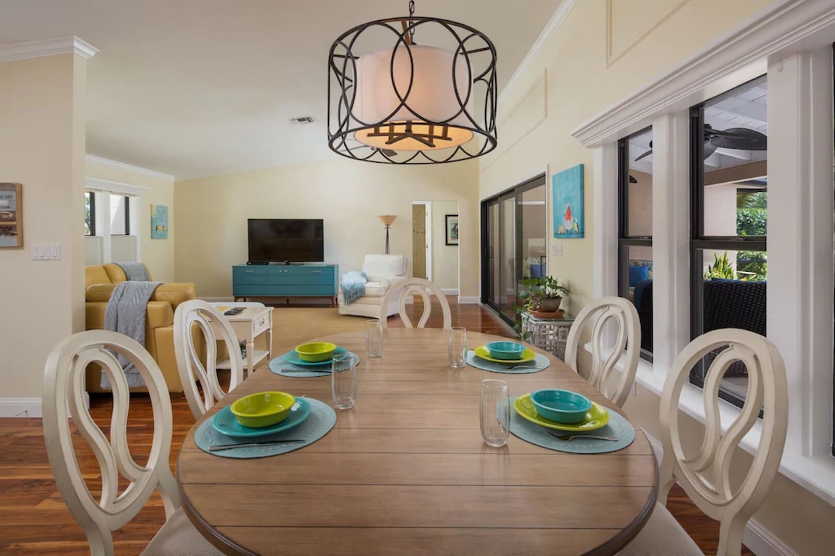 Photo 8 of NEW - Close to MERCATO & BEACH Designer Pool Home on Estate Lot! 3+bedrooms!