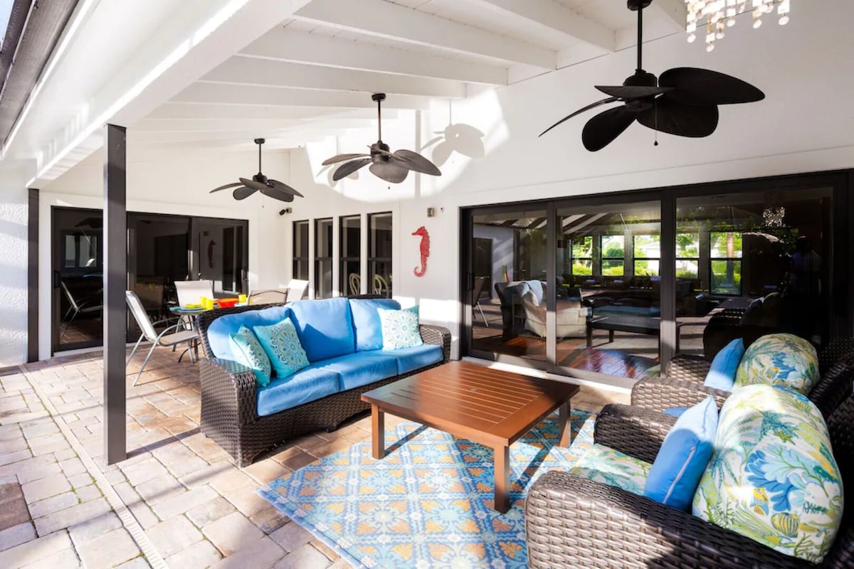 Photo 2 of NEW - Close to MERCATO & BEACH Designer Pool Home on Estate Lot! 3+bedrooms!