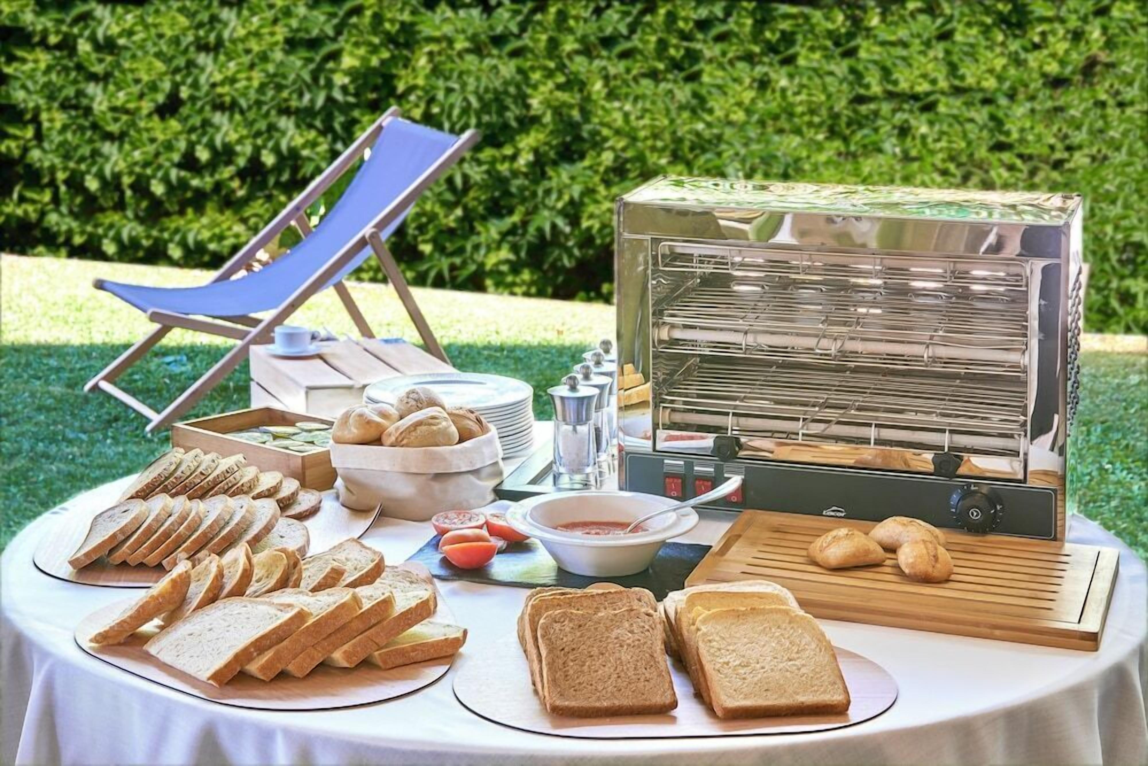 Khu ẩm thực ngoài trời