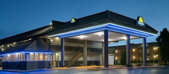 Days Inn By Wyndham Knoxville North