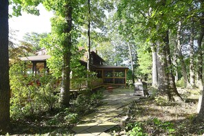 Cabin, Multiple Beds (Sleepy View Retreat - Natures Haven) | Property grounds - Sleepy View Retreat (Berkeley Springs)