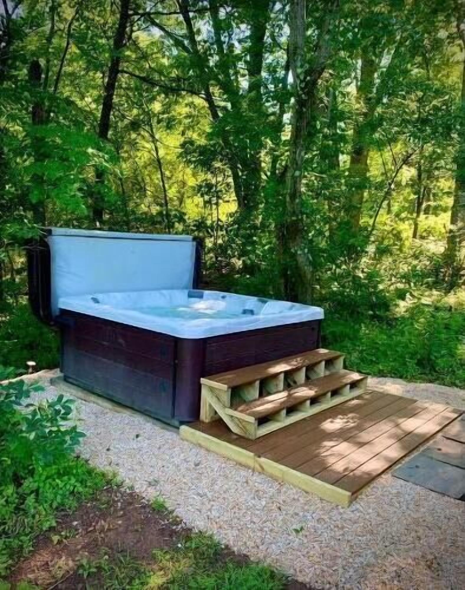 小屋, 多張床 (Sleepy View Retreat - Natures Haven) | 室外 Spa 池