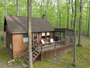 Cabin, 1 King Bed (River Walk Cottage - Romantic Escap) | Exterior