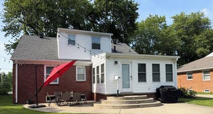 Centrally Located Mid Century Traditional Home