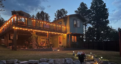 Charming Hillside Hideaway with great views. NO CLEANING FEE