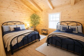 3 bedrooms, iron/ironing board, free WiFi, bed sheets - Enjoy spring in our cabin, see and hear the creek flowing right from our porch (Rockbridge)