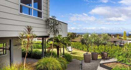 Nukuhau Views- Great Lake Views, with Linen & Wi-Fi