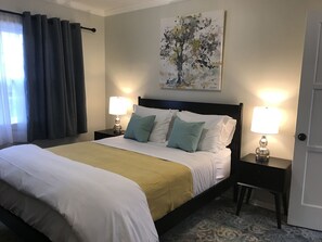 2 Schlafzimmer, Schreibtisch, Bügeleisen/Bügelbrett, WLAN