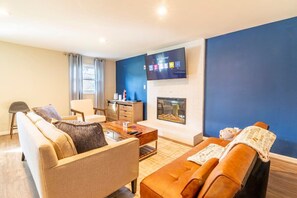 TV, fireplace, video games, DVD player