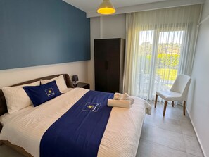 2 bedrooms, desk, iron/ironing board, free WiFi