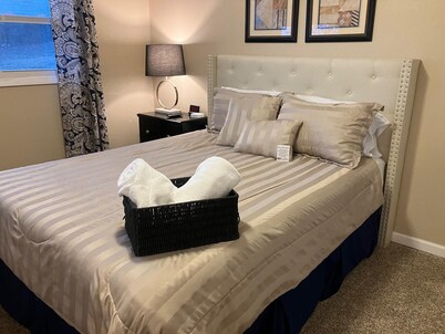 Magnificent Location! Clean 3-Bedroom Home!